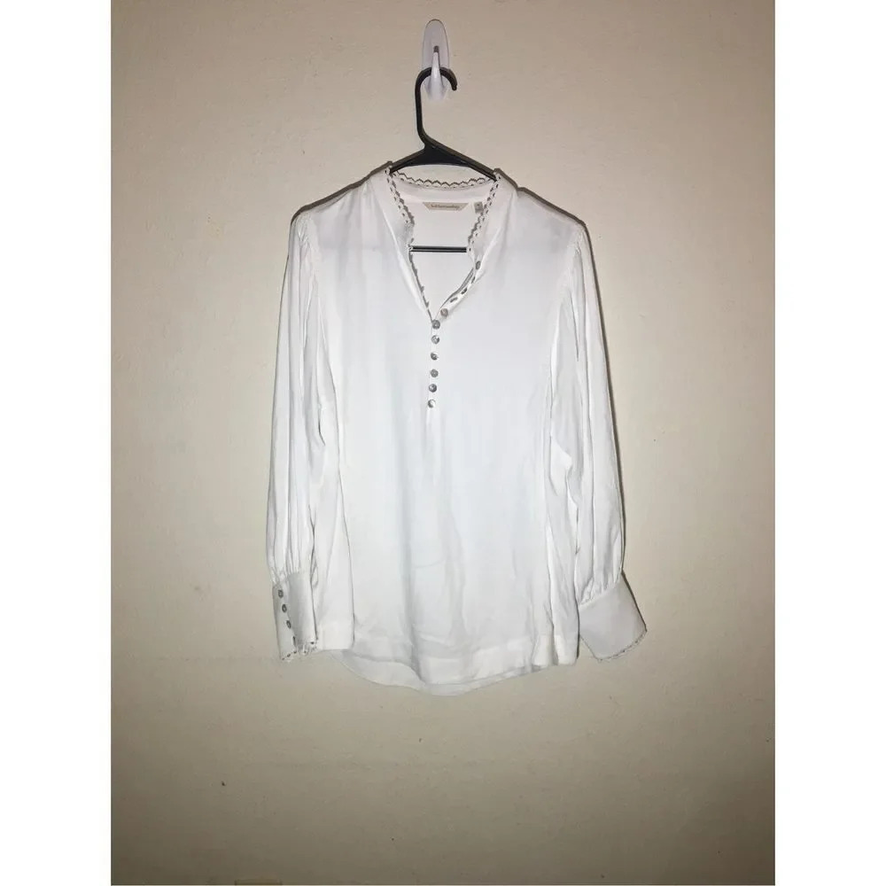 Womens Soft Surroundings Blouse Size Medium Lacy Detail Lightweight White Formal